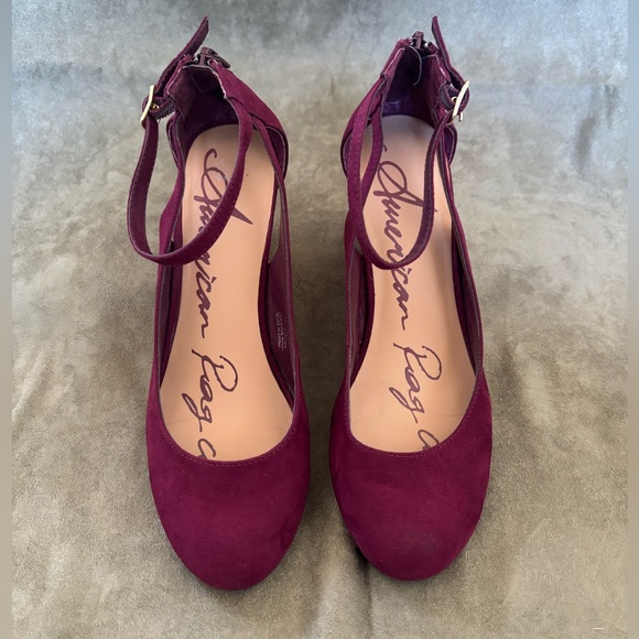 AMERICAN RAG Burgundy Faux Suede SZ 7.5 Ankle Strap Wedge w/ back Zip Closure - Picture 11 of 16